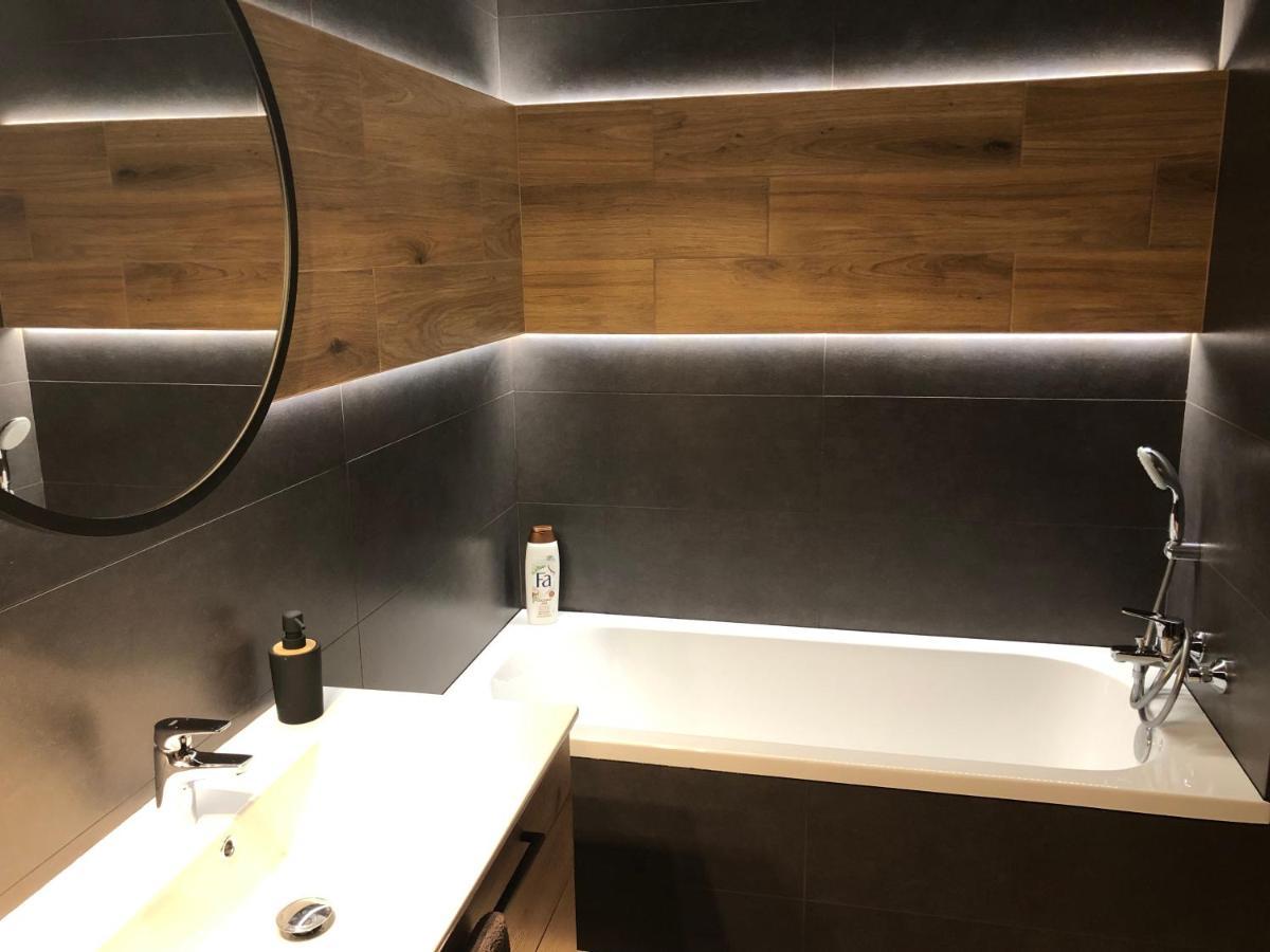 Apartament Chopina Łomianki Dış mekan fotoğraf