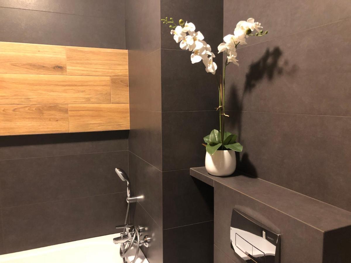 Apartament Chopina Łomianki Dış mekan fotoğraf